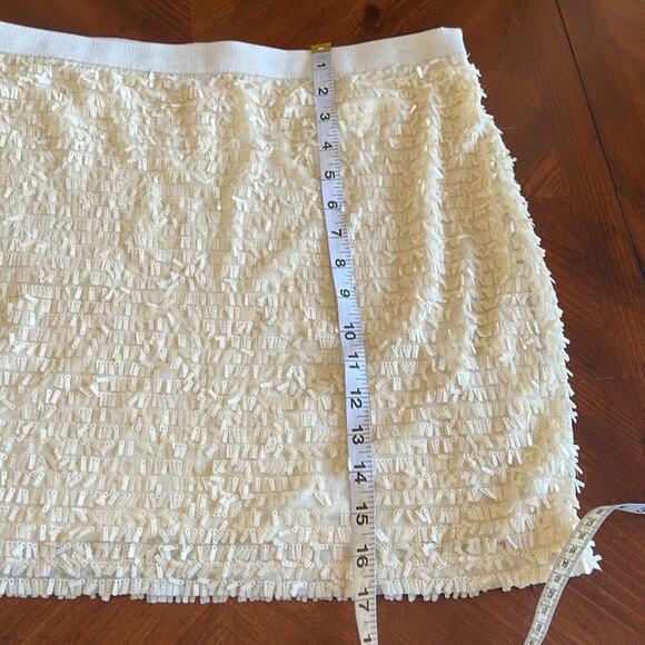 Joe Fresh Size L Cream Spangle Embellished Mini Skirt Some Missing Spangles - Picture 8 of 8